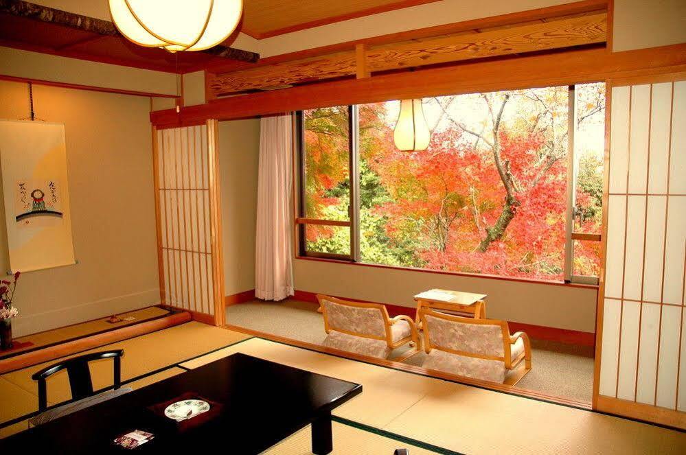 ทากิโมโตะกัง ยูกิโนะซาโตะ โฮเต็ล Hotel Yoro  ภายนอก รูปภาพ